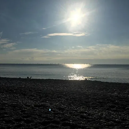 アパート Grand Zen A Cote De La Promenade Des *